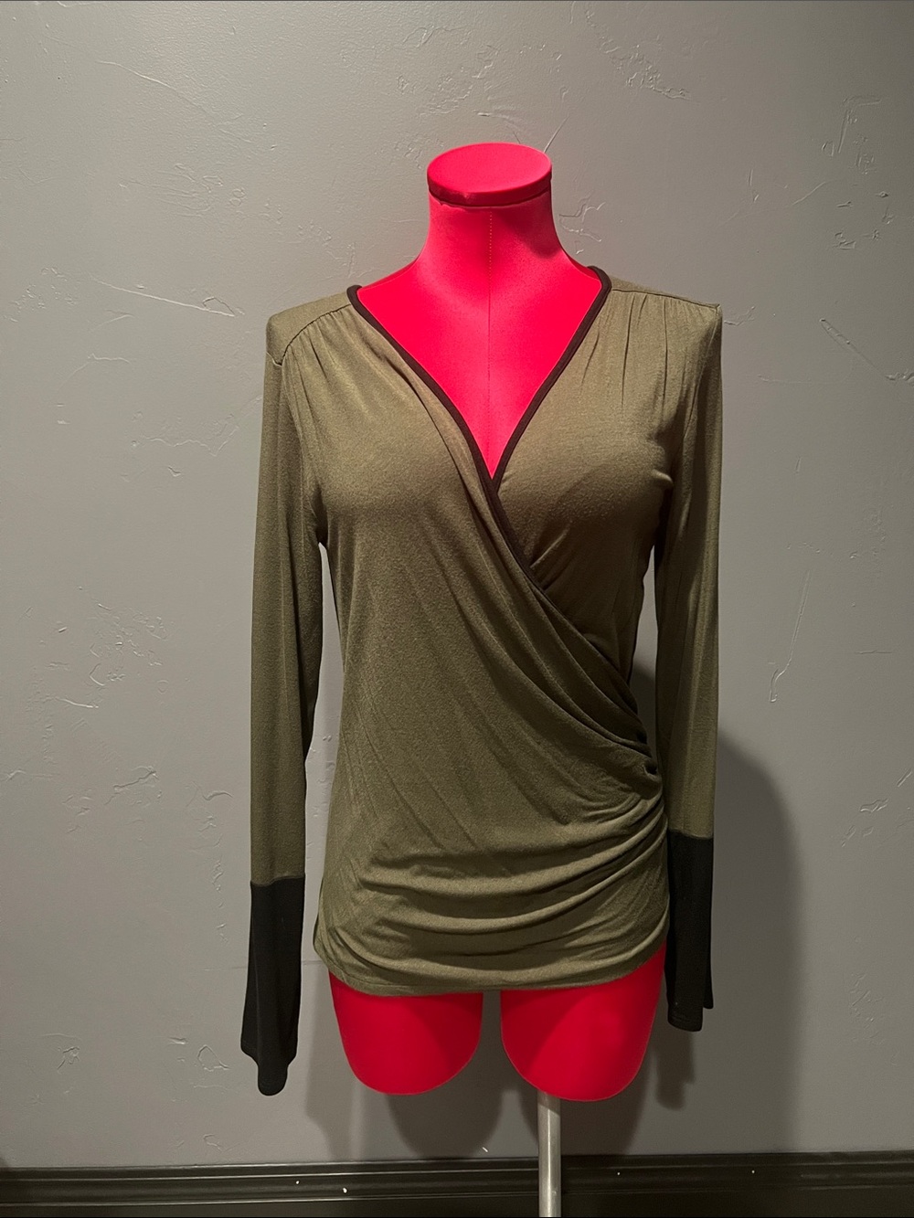 Michael Stars Greenn & Black Criss Cross V-neck Long Sleeve